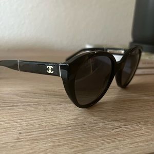 Chanel CC sunglasses